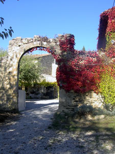 entree de la ferme lou meou